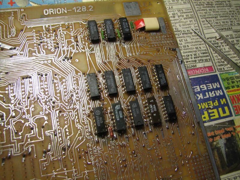 Сборка основной платы самодельного компьютера Орион-128 - 2